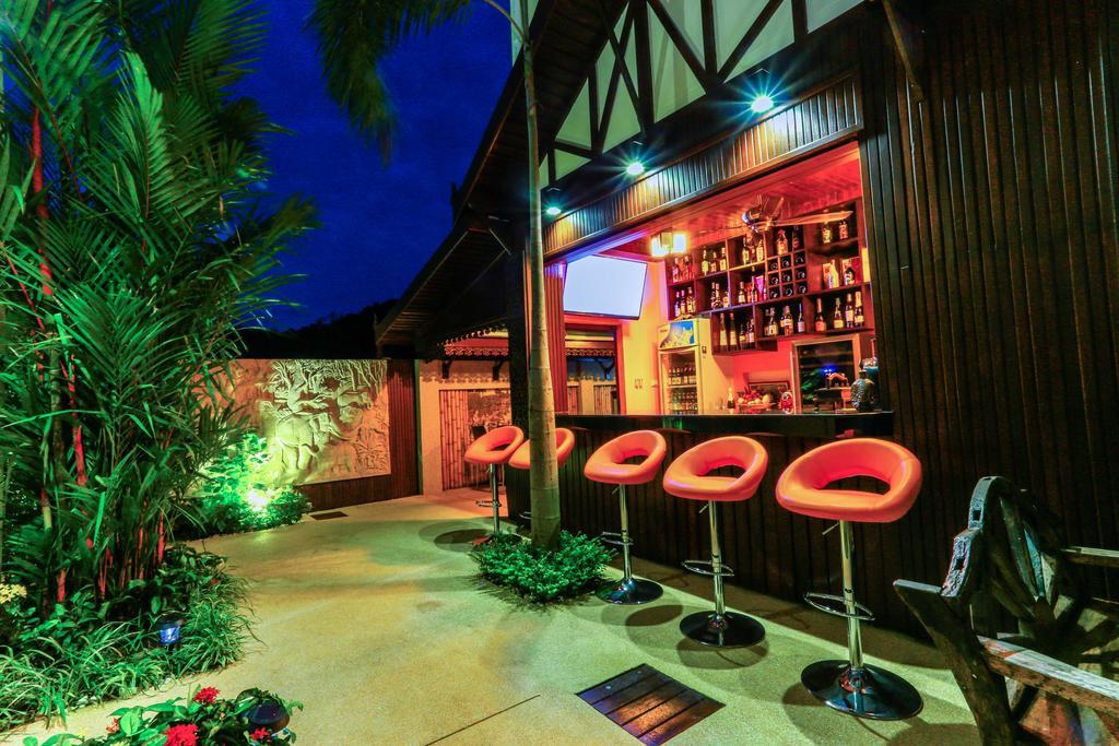 Palm Oasis Nai Harn Exterior foto